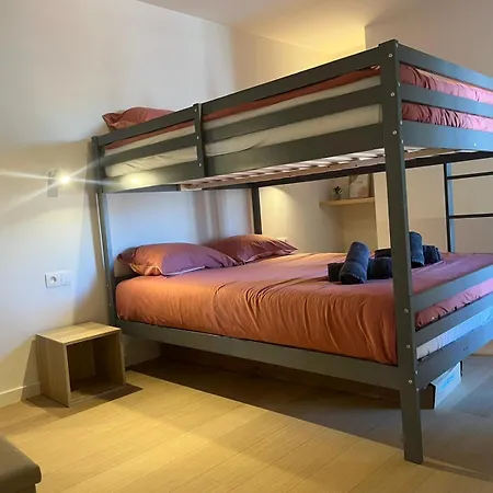 Luxury Apartment With Marina View And Free Parking