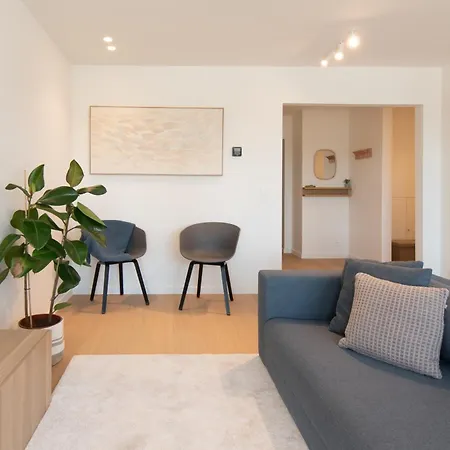 Luxury Apartment With Marina View And Free Parking